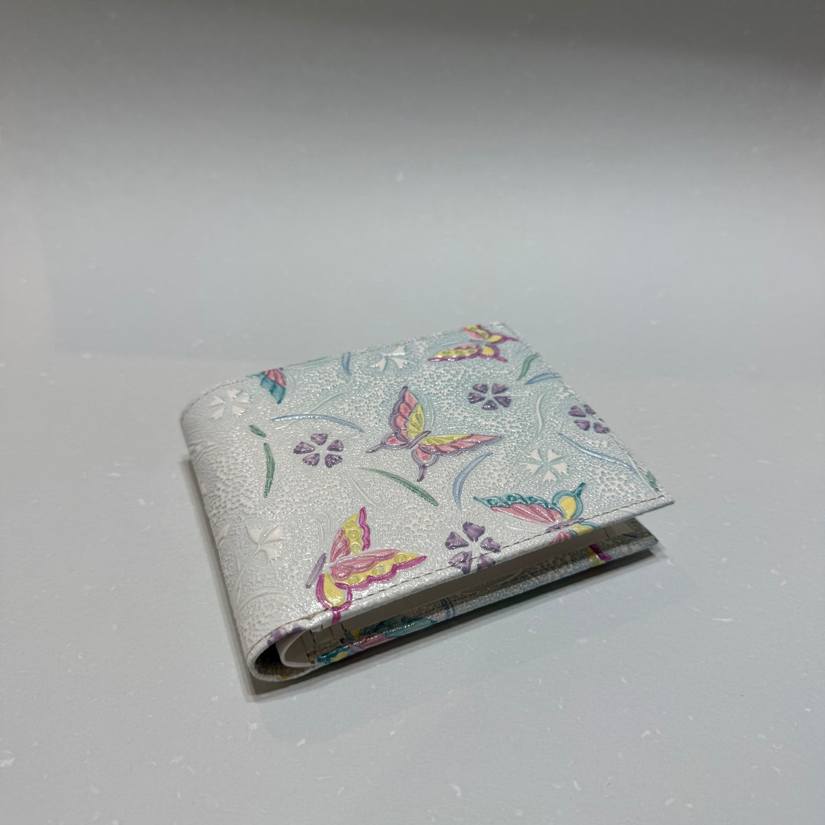 二つ折り財布 蝶ブルー